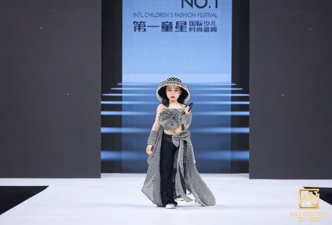 第一童星半决赛团队秀精彩瞬间,第一童星专访