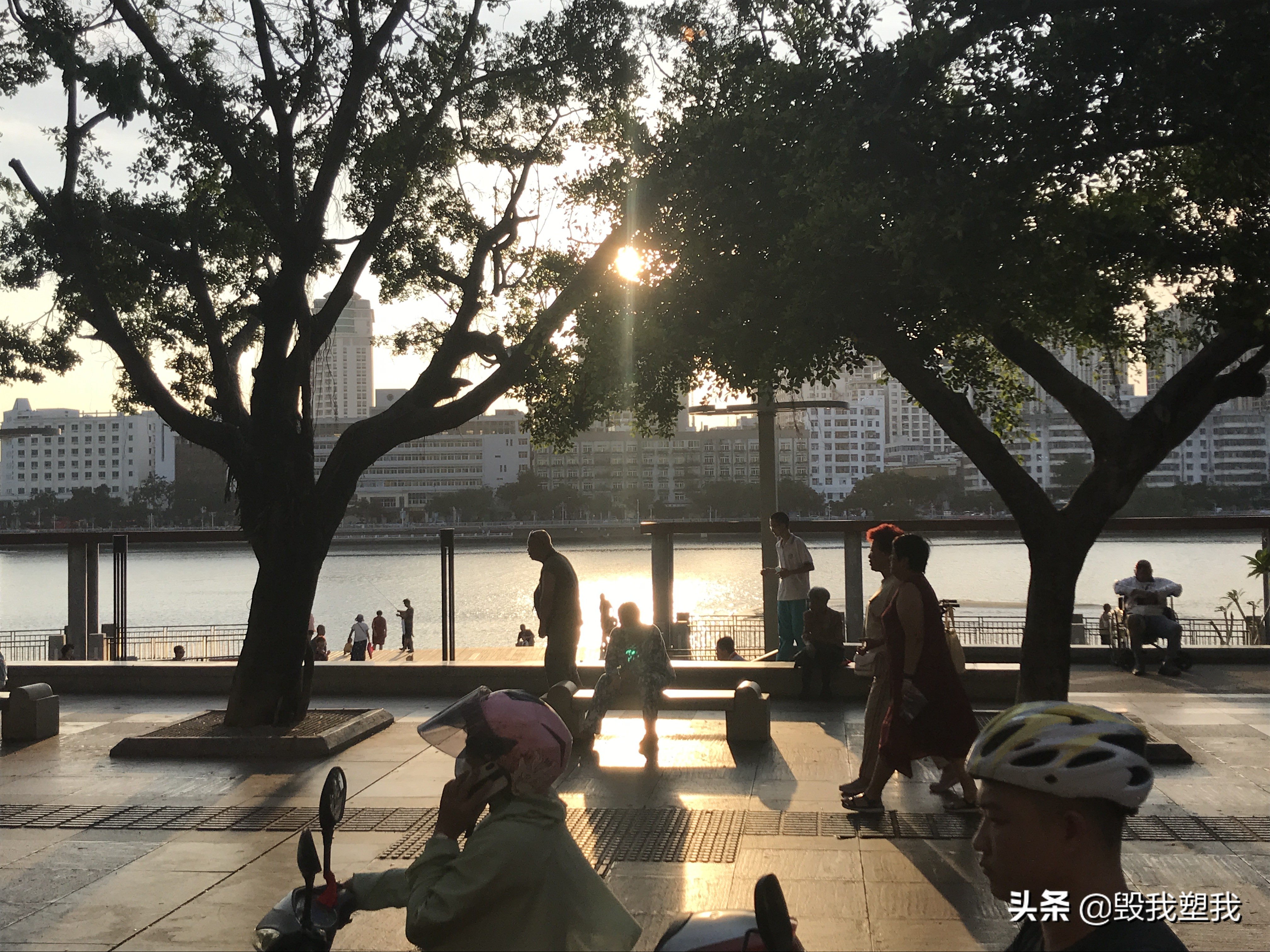 海南三亚街头真实视频,三亚街边小视频