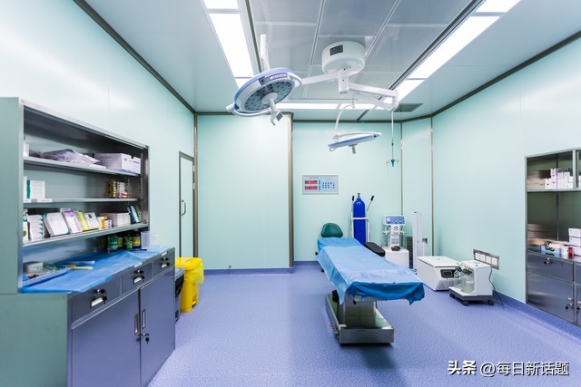 女子对双眼皮手术不满意起诉,女子做双眼皮手术不满意起诉医生