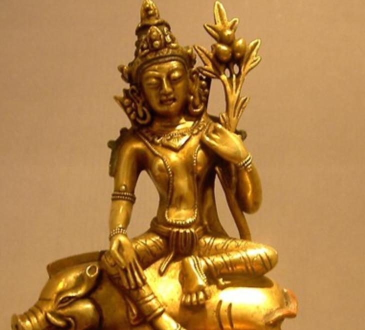 小伙农村收古董700元买个黄金佛,90后小伙专业回收黄金