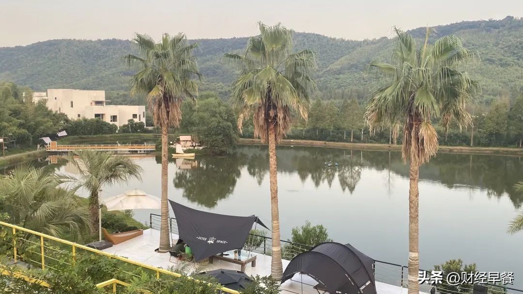 年轻人的仰卧起坐,正常年轻人仰卧起坐