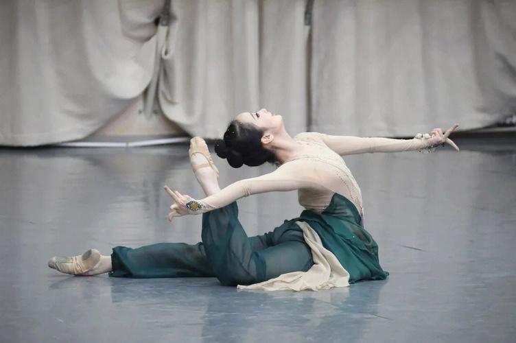 古代舞蹈和什么相通,中国传统舞蹈与中国古典舞