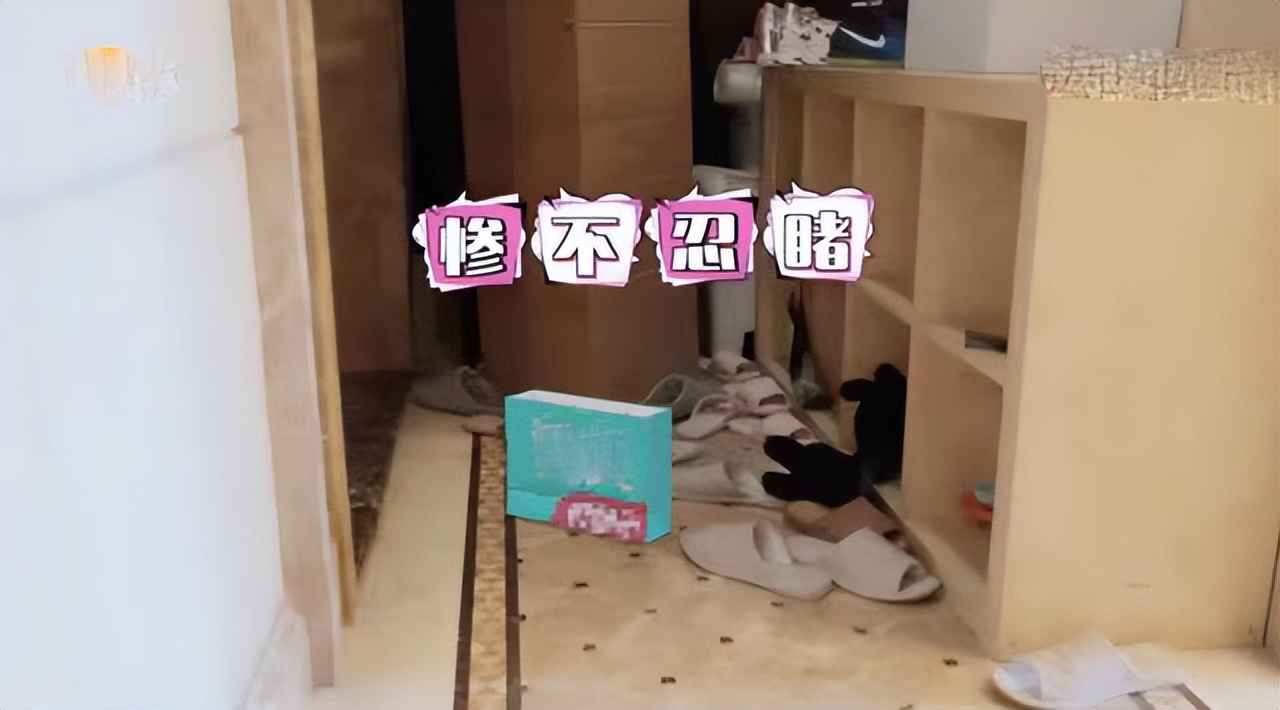 衣服鞋子满天飞,衣服鞋子堆积满地