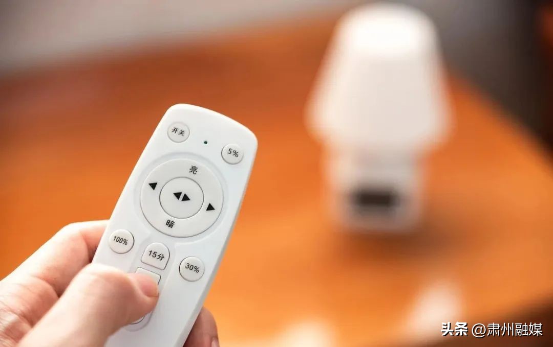 遥控器按键失灵一招解决,遥控器按键失灵修理最简单的方法