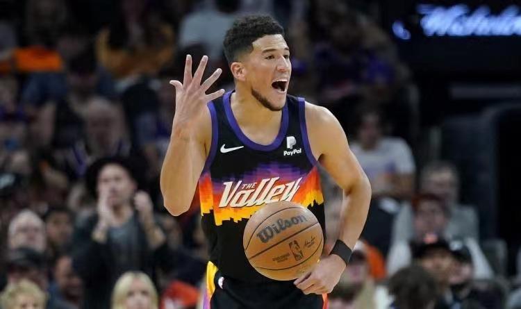 布克下赛季能签多大合同,太阳4年2.24亿提前续约布克