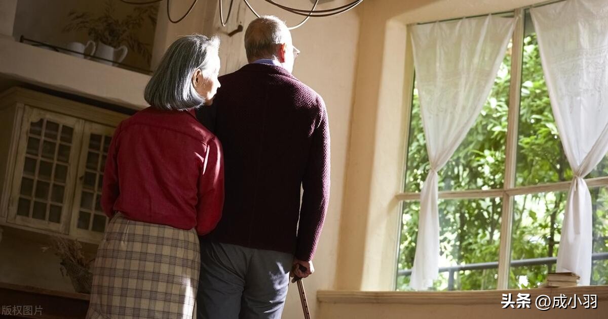 小时候母亲的谩骂对女儿的影响,父母对我总是恶语相加