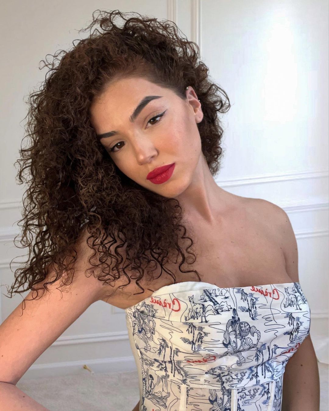 职场失意，情场得意！一起来认识下未来西甲最佳门将的女友