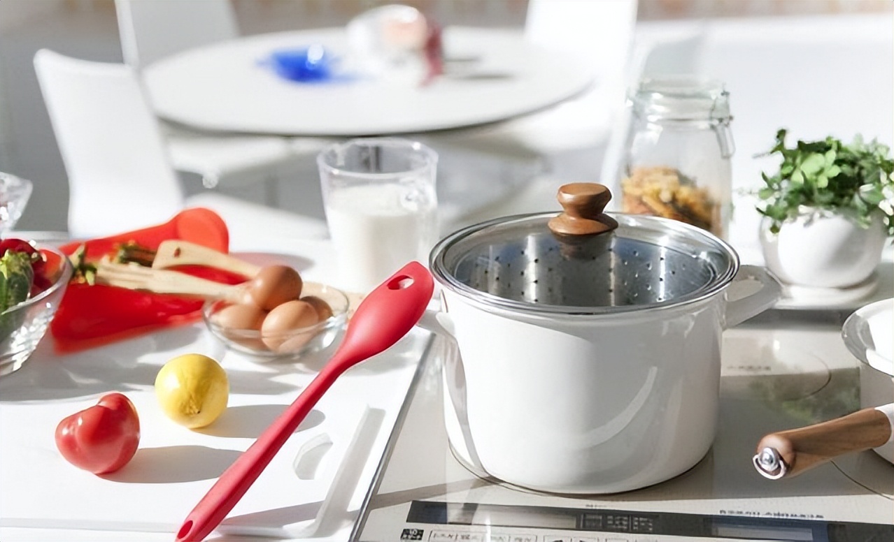 炒菜用电磁炉还是用煤气便宜,烧菜用电磁炉和煤气灶哪个省钱