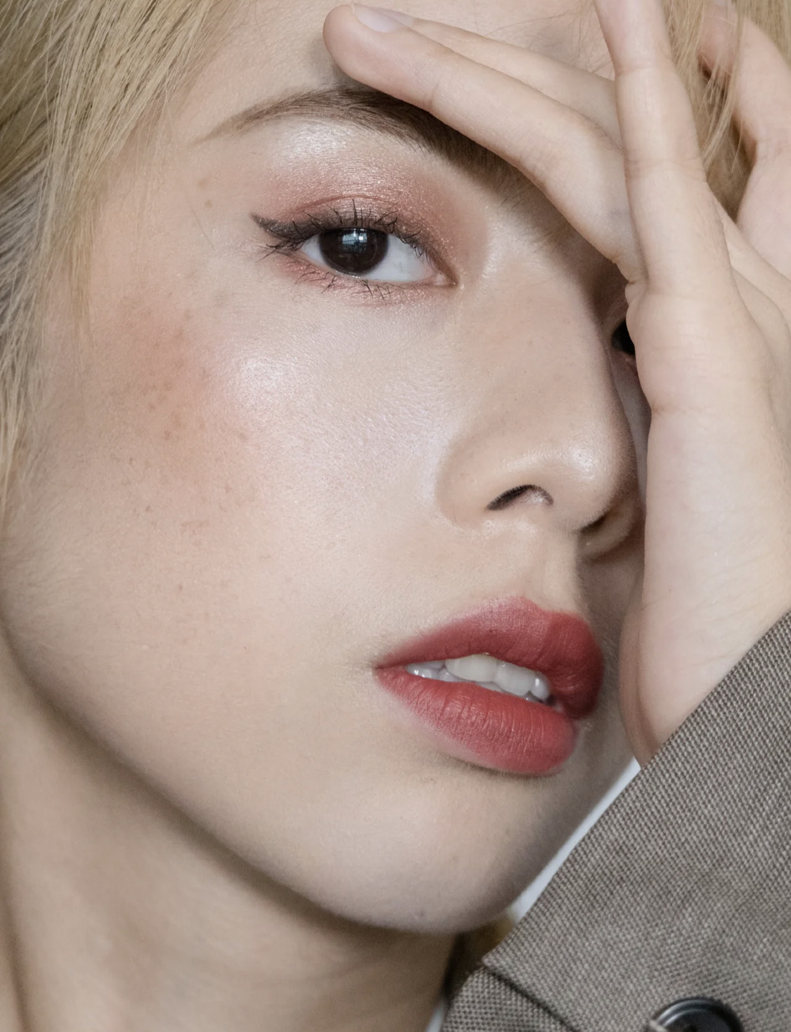 黄皮最显白的十大口红色号图片,黄皮显白口红香奈儿