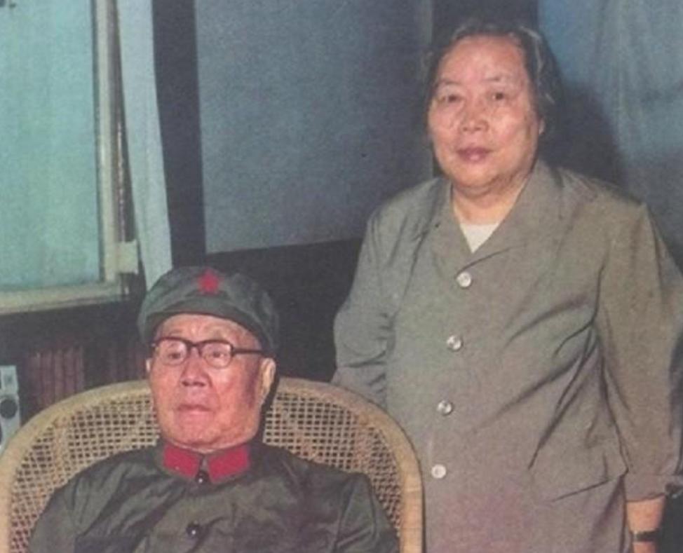 十大元帅夫人新中国成立后都担任什么工作，1955年有几人授衔