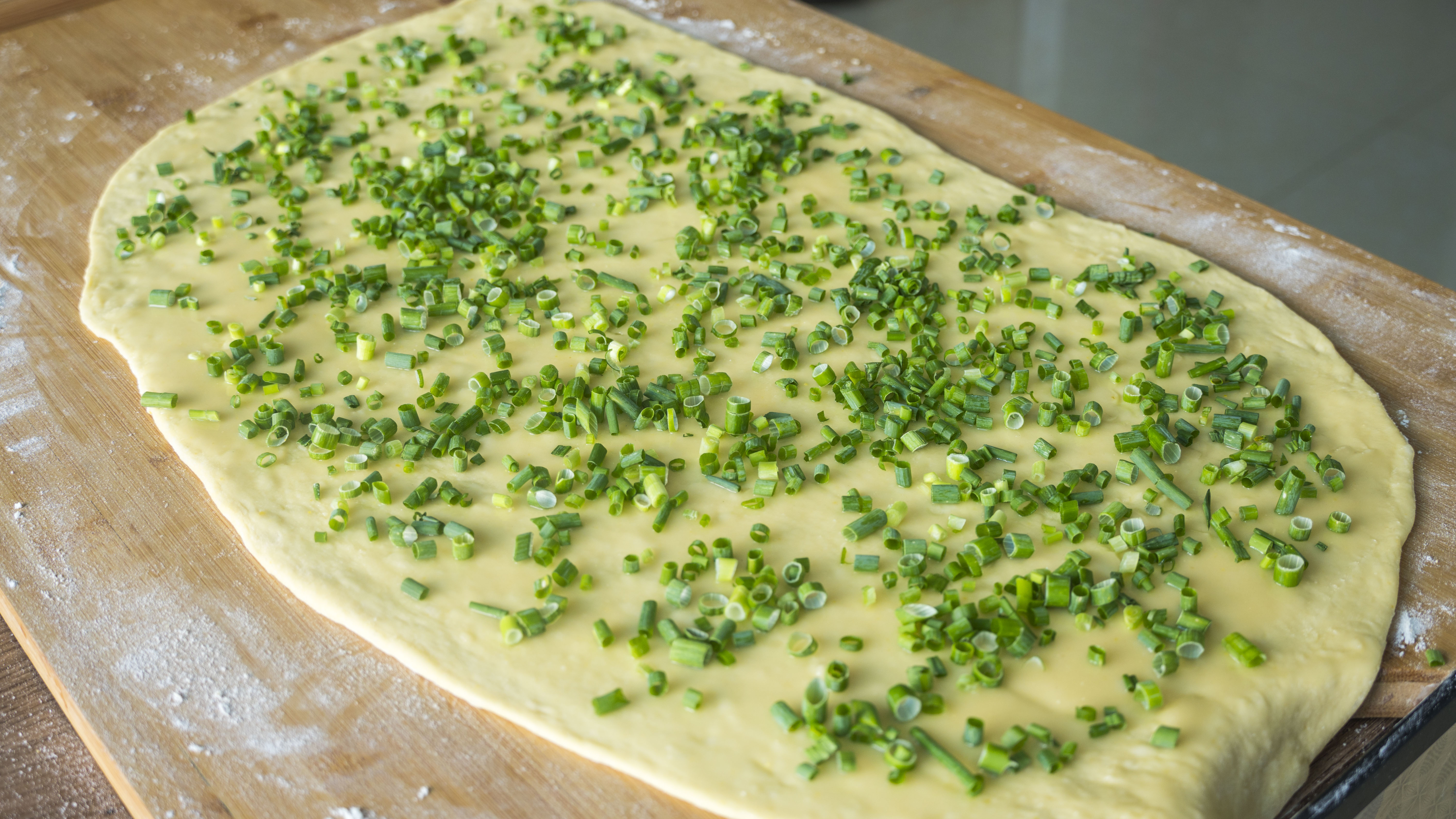 面粉这样做酸甜可口出锅瞬间抢光,面粉的独特做法每一口都酥掉渣