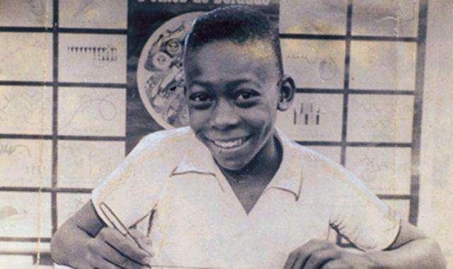 世界公认的三位球王,巴西球王贝利哪一个球踢得最好