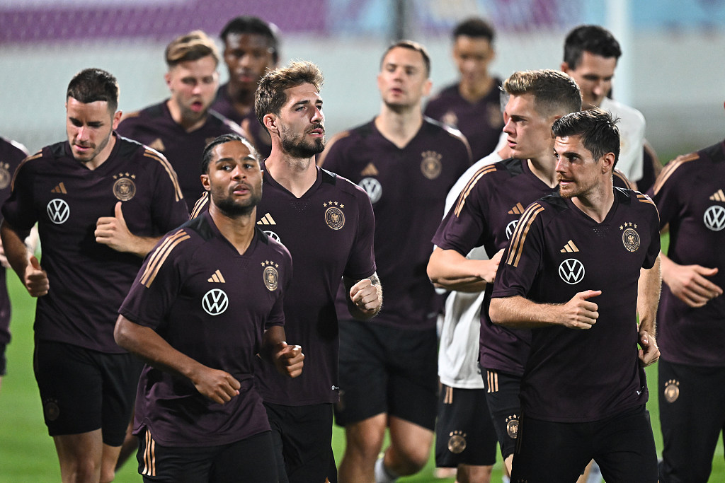 德国vs西班牙压半场,德国西班牙拜仁巴萨