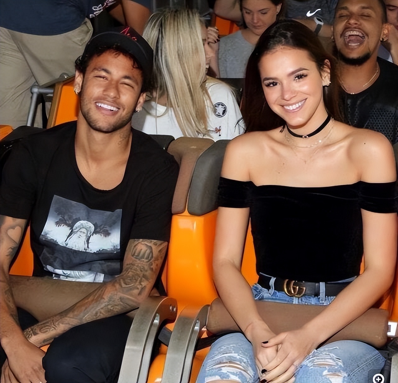 桑巴舞蹈内马尔挨踢,内马尔19岁普斯卡什