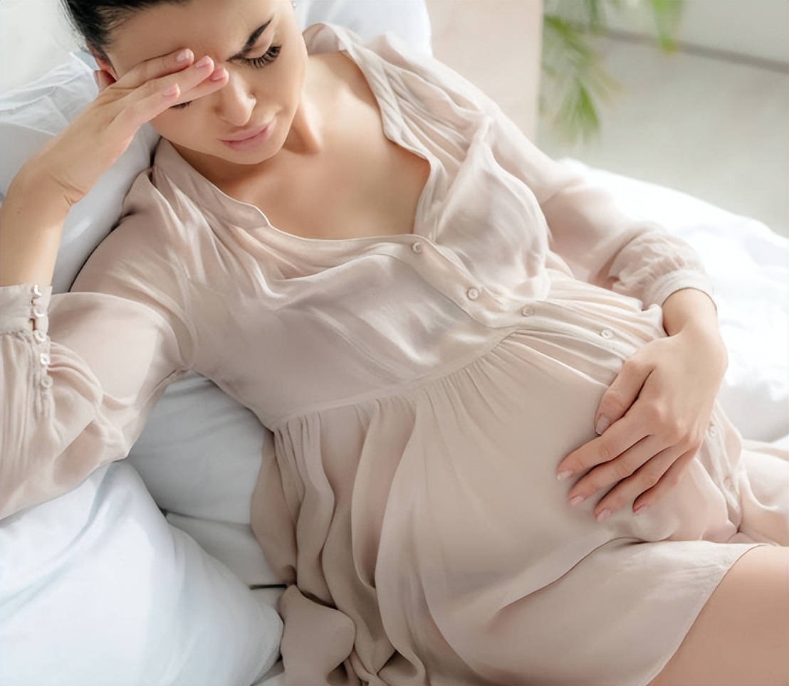 脖子上长小肉疙瘩丝状疣怎么治疗,脖子上长小肉疣怎么治疗