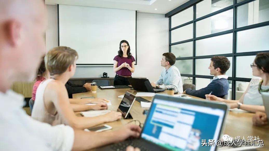 电子商务专业属于工商管理类吗,电子商务专业课程有哪些科目