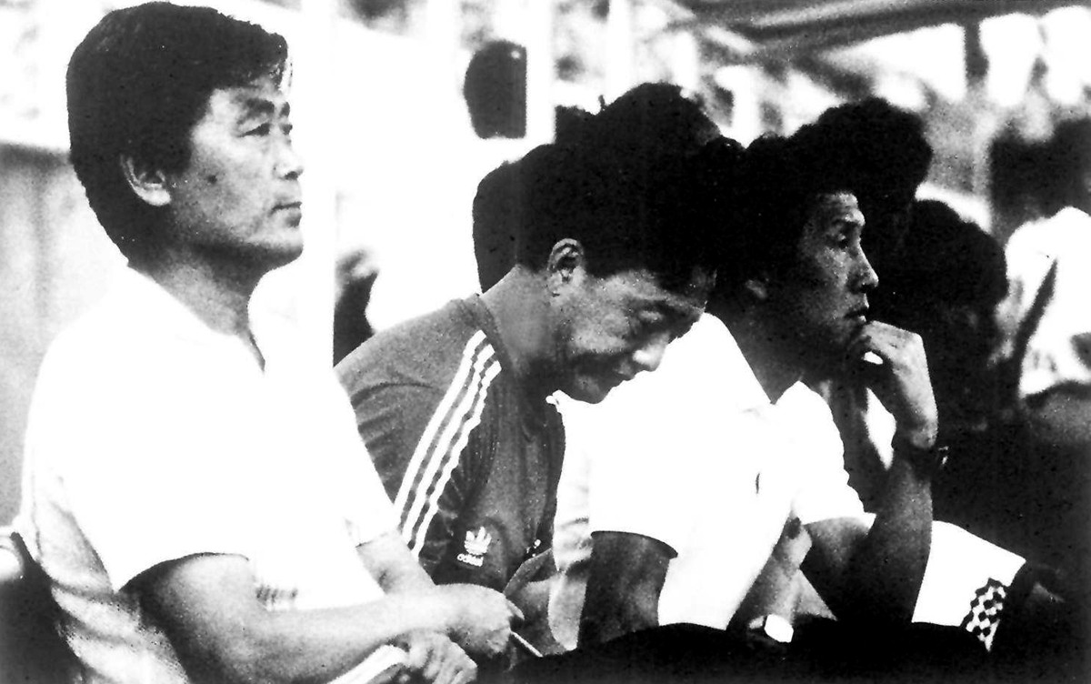 春晚说中国足球的小品,春晚调侃中国足球