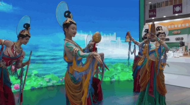 30秒带你逛完展览,带你挖宝藏真实视频