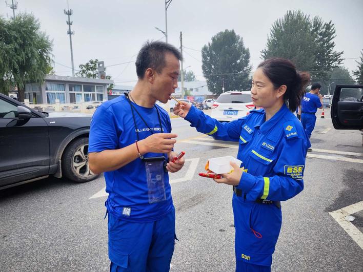 守护自己心中的一片净土,守护心中那一片蓝天