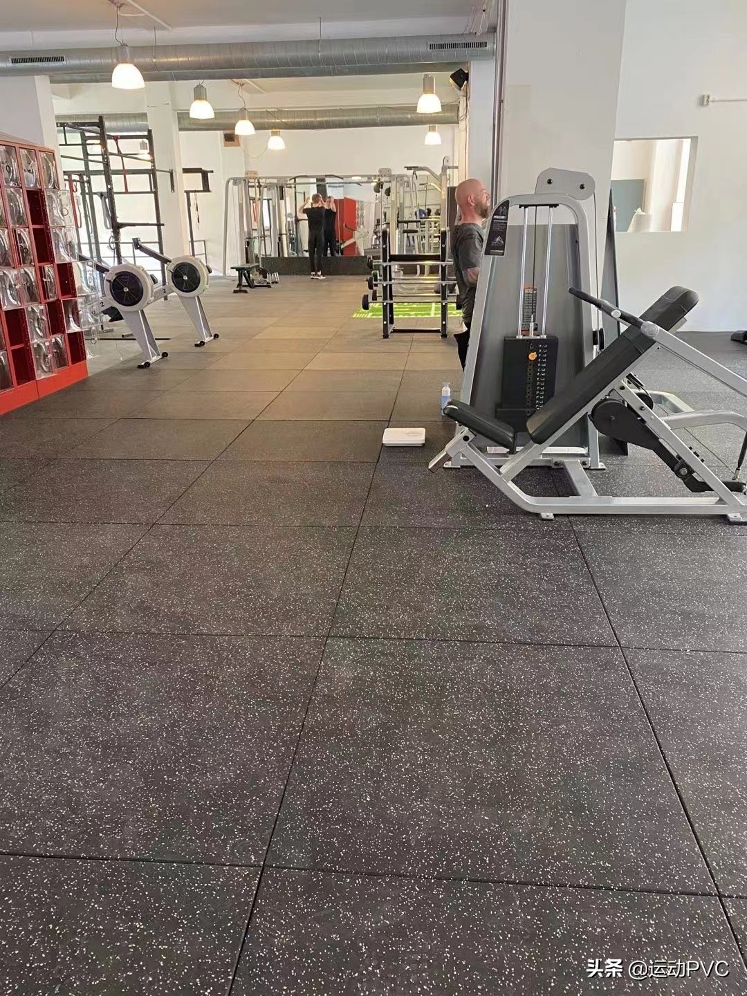 高密海绵地胶,高密橡胶地垫