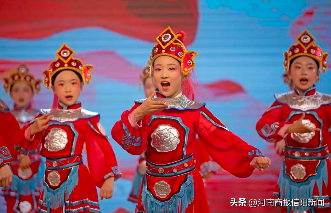 文艺汇演拔河啦啦操,啦啦操汇演