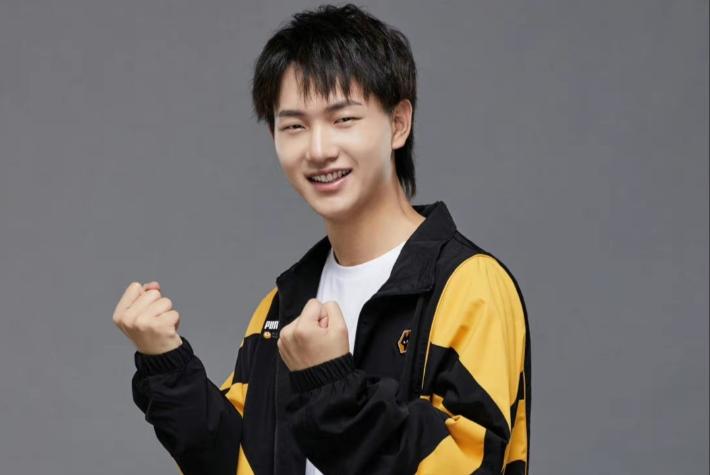 fly冲巅峰前十撞车赖神,fly冲国服木兰