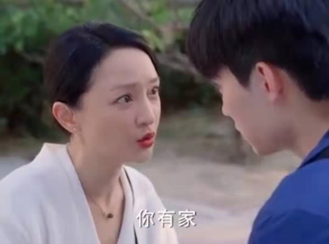 小敏家母子二人谈心第几集,小敏家母女隔着门斗嘴