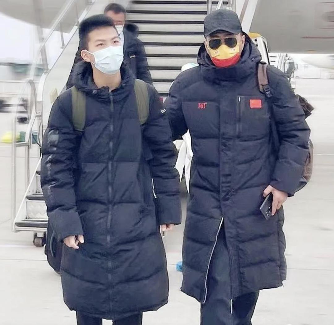 被时代洪流裹挟年轻人,被流量裹挟