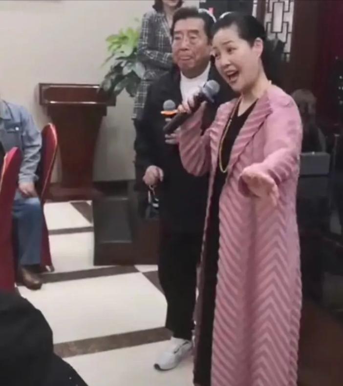 李双江退休金到底有多少,李双江夫妇受到的影响
