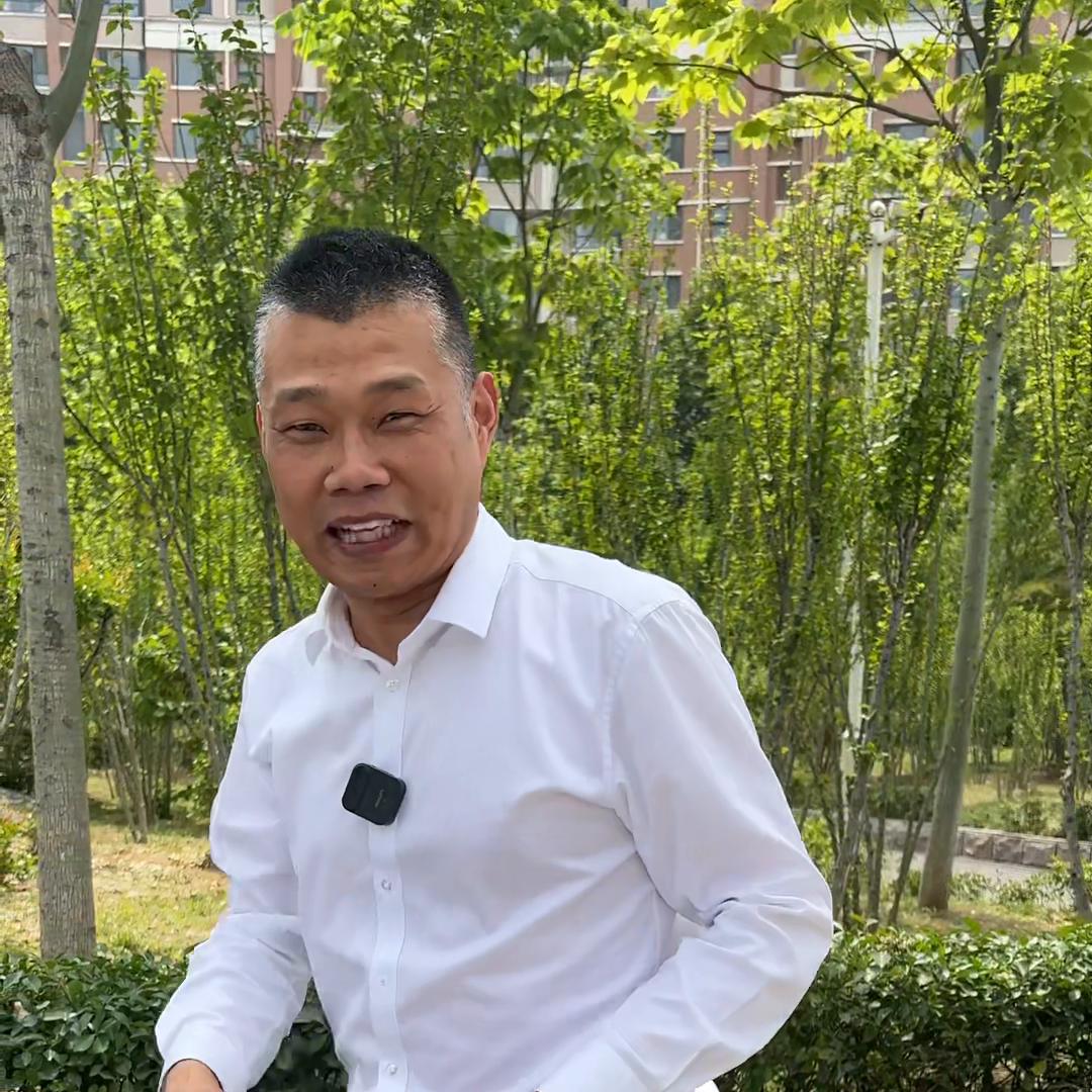 16年路虎揽胜8400,16年揽胜加长二手车多少钱