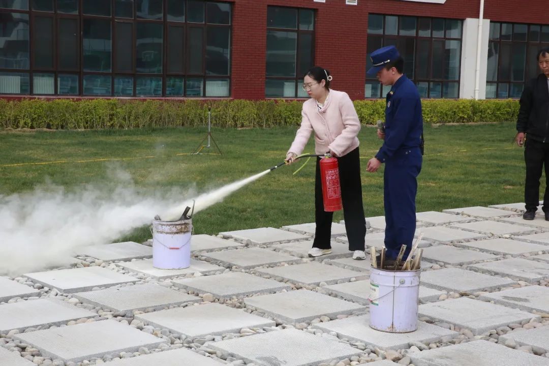 树立消防意识创平安校园,消防队走进乡镇开展消防宣传培训