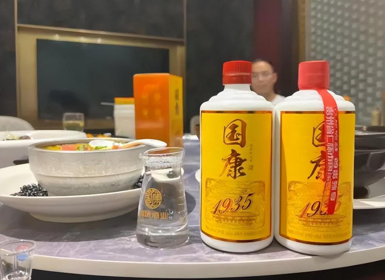 在网上怎么避免买到假酒,如何在网购避免买到假酒