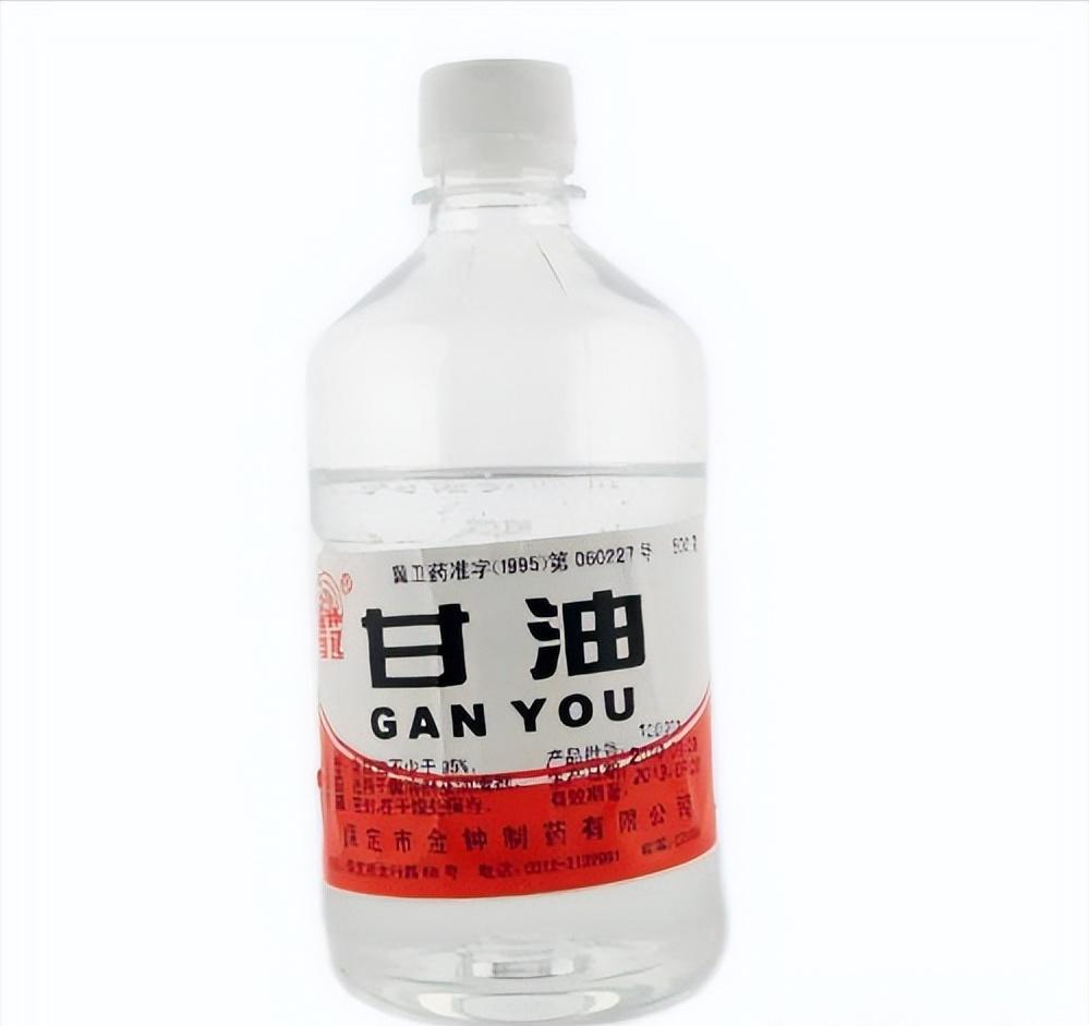 鼻子黑头里挤出的白色油脂怎么办,鼻子上有硬硬的黑头怎么办