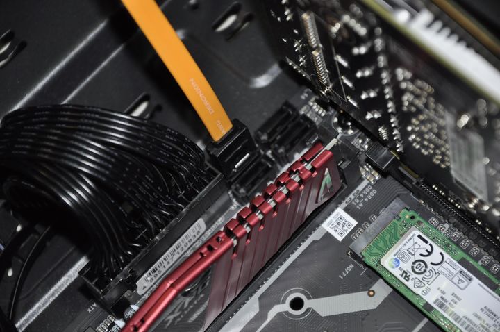 新手小白怎样自己组装电脑,小白组装电脑配置清单