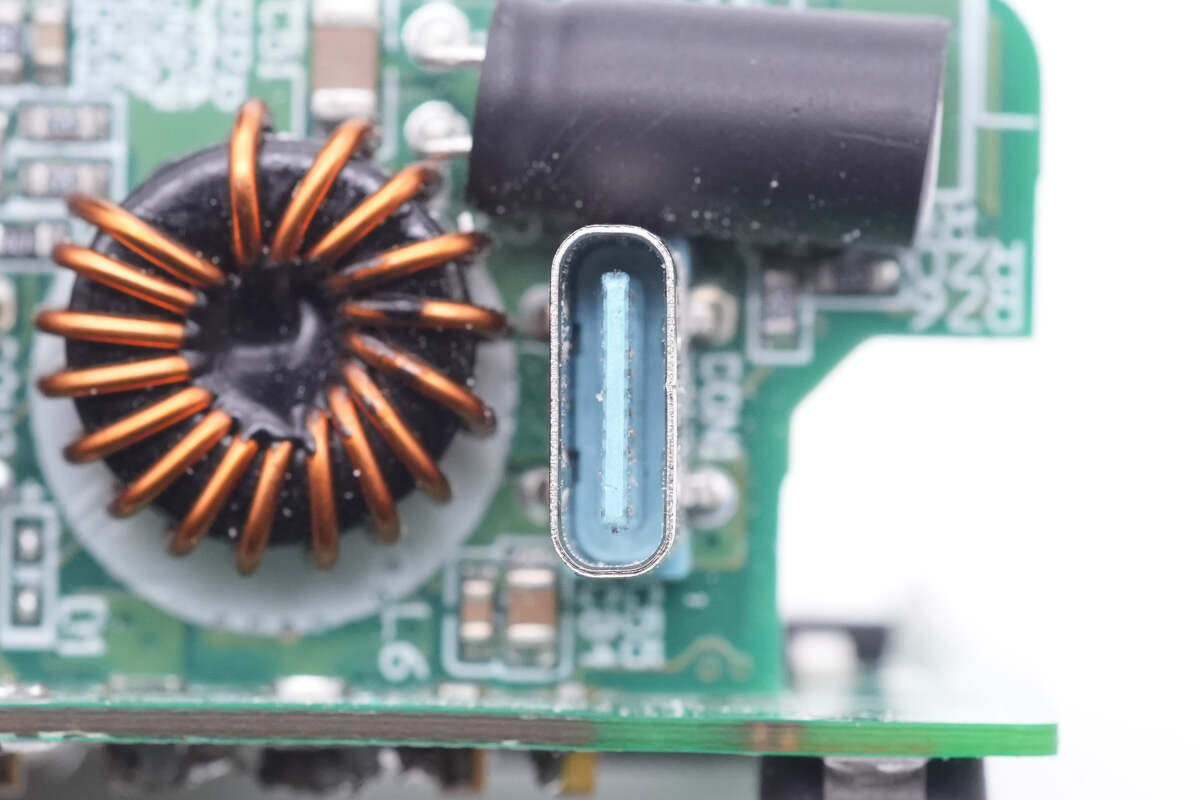 工厂品牌直销，售价489元值不值得买？100W氮化镓充吧拆解