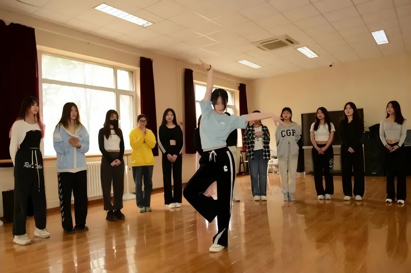 输入神奇代码1126，解锁北京这所高职的真实实力，启航精彩未来