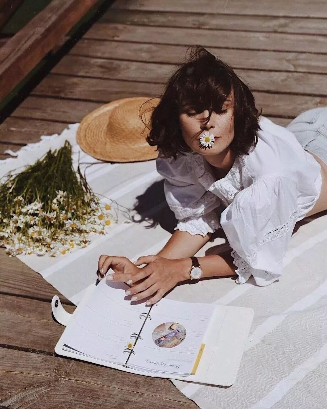 白衬衫怎么穿不脏,白衬衫怎么穿好看又干净