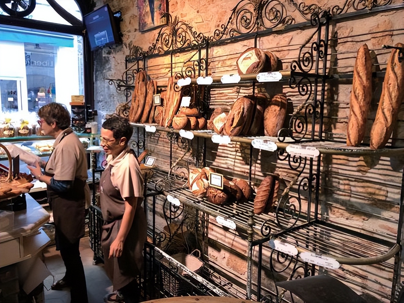 英国中世纪议会制度的发展,英国早期议会制度