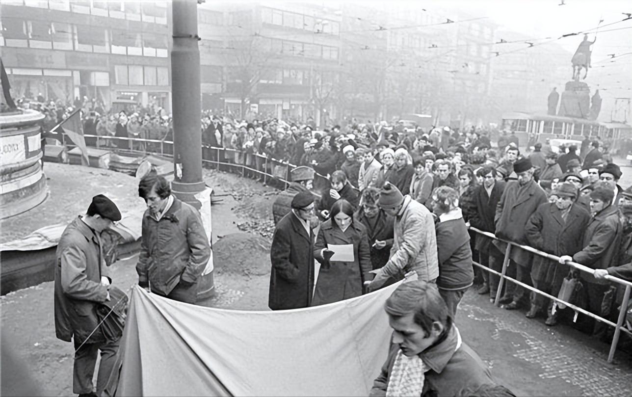 捷克，明明是发达国家，为何甘做情色服务的“集散地”？