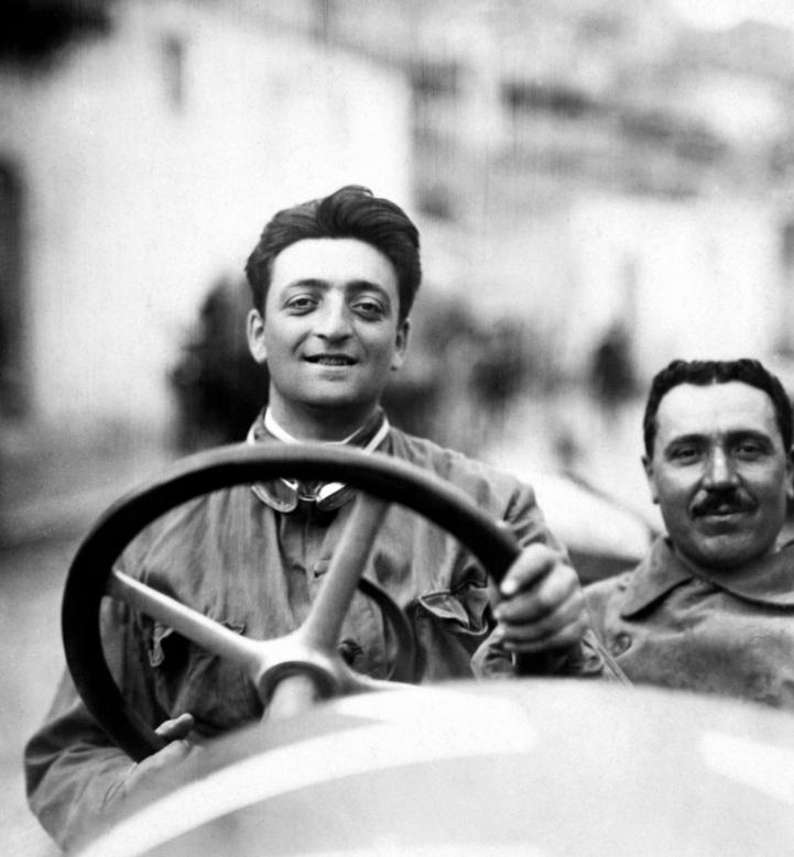 鏅氬勾鐨勬仼浣愭硶鎷夊埄,娉曟媺鍒╂仼浣愯禌杞︾増