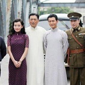 杜月笙帮黄金荣事件始末,杜月笙下跪救黄金荣