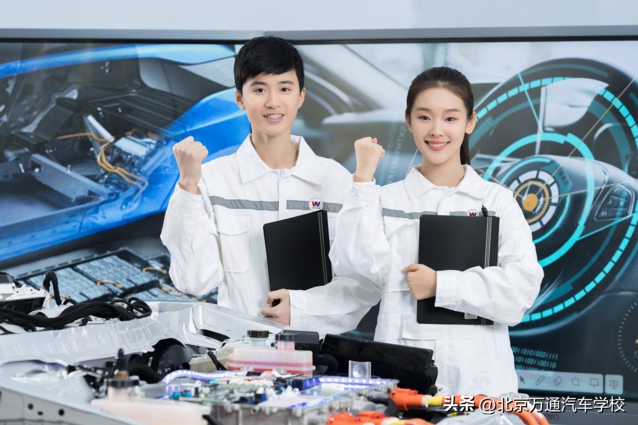 初中毕业学厨师,初中毕业学什么好免学费