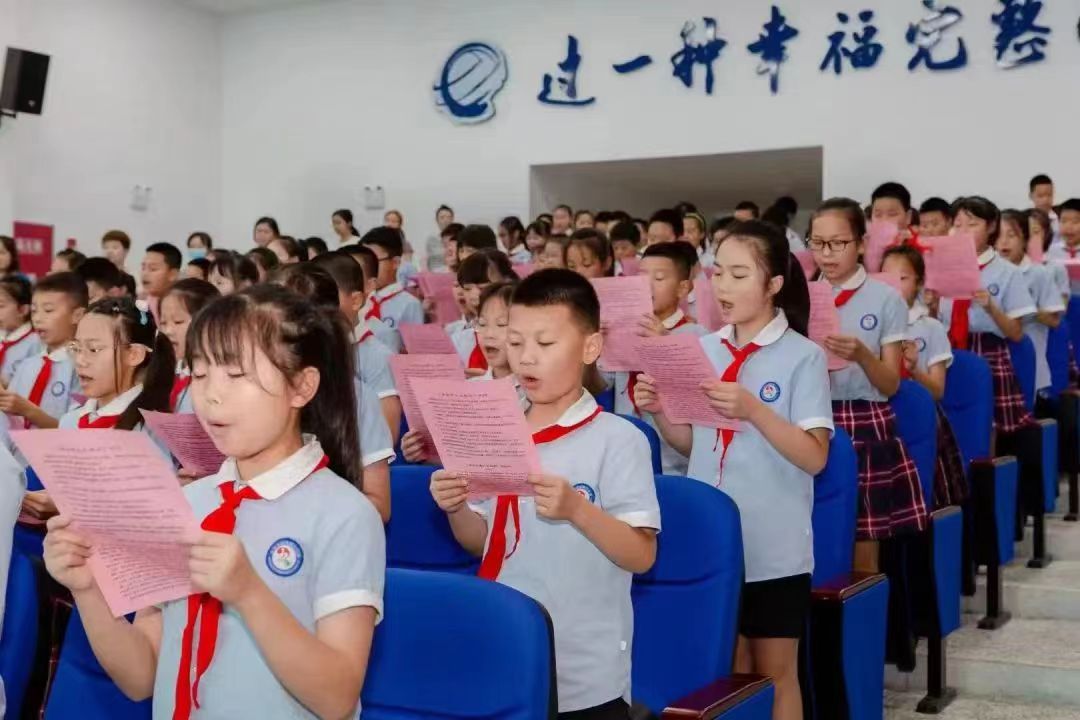 河南李如冰说：宋妈妈《青少年人生格言》给我一股奋发向上的力量