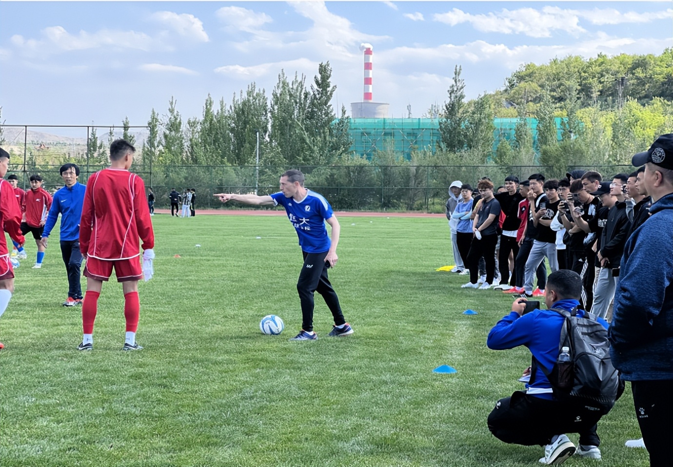 足球运动管理中心青训教练员,足球运动管理中心