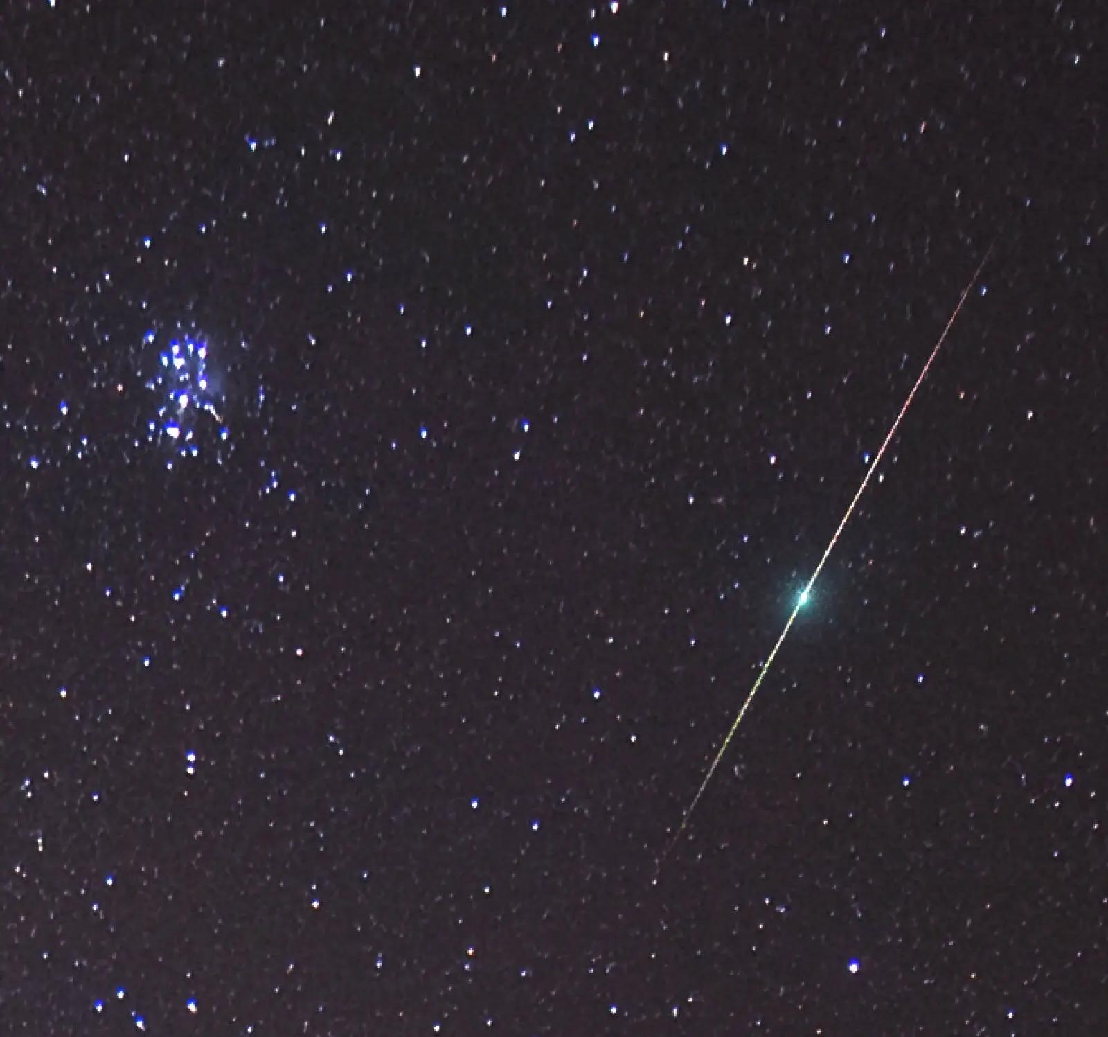 “你祖宗从头顶飞过”！45000元把骨灰送太空，专家：比墓地便宜