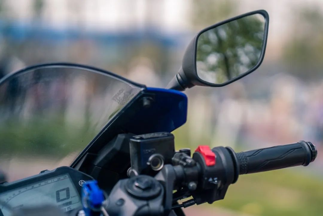 雅马哈yzf-r25测评老款,雅马哈推荐yzf-r6