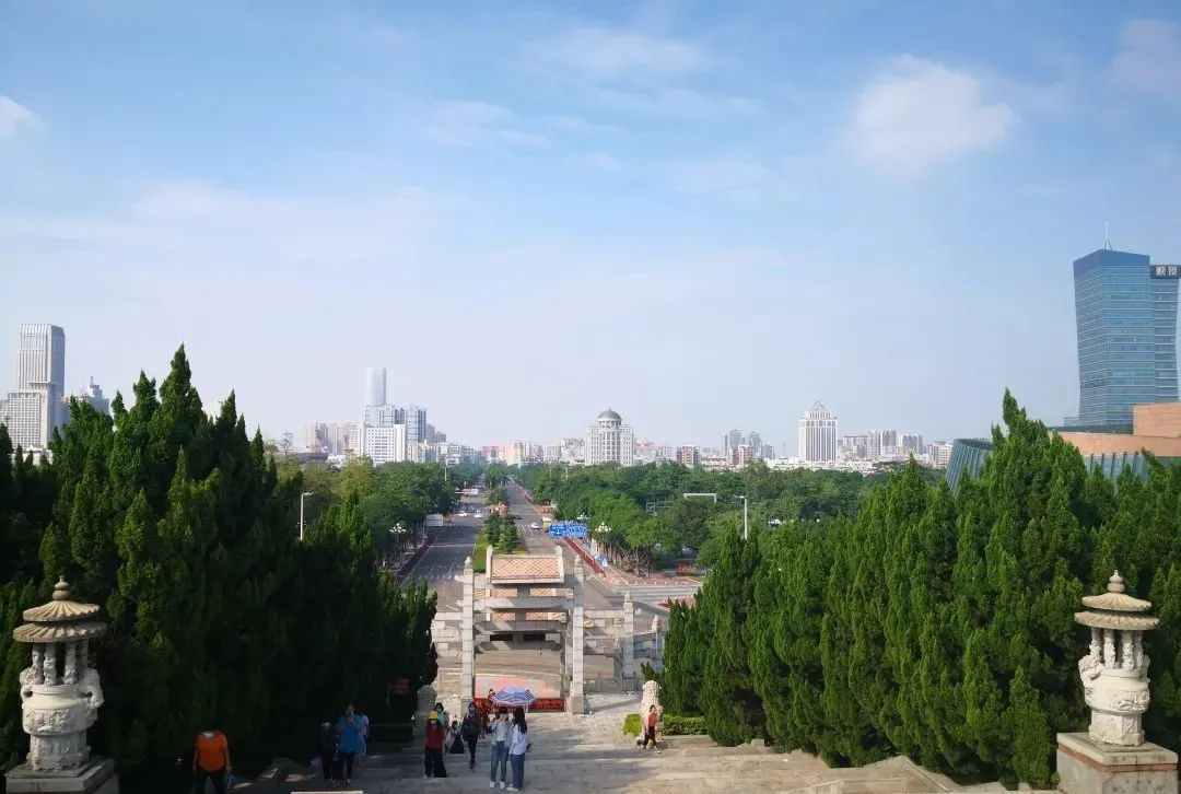 广州出发-中山2天游，打卡银坑逍遥谷+*钟金**湖公园+采摘荔枝