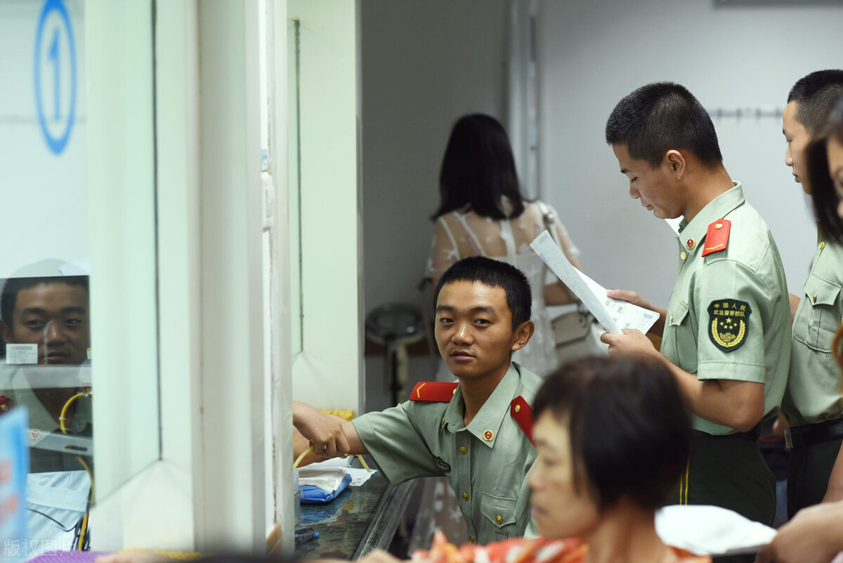 大学生当兵体检要求严格吗,当兵体检痔疮怎么检查