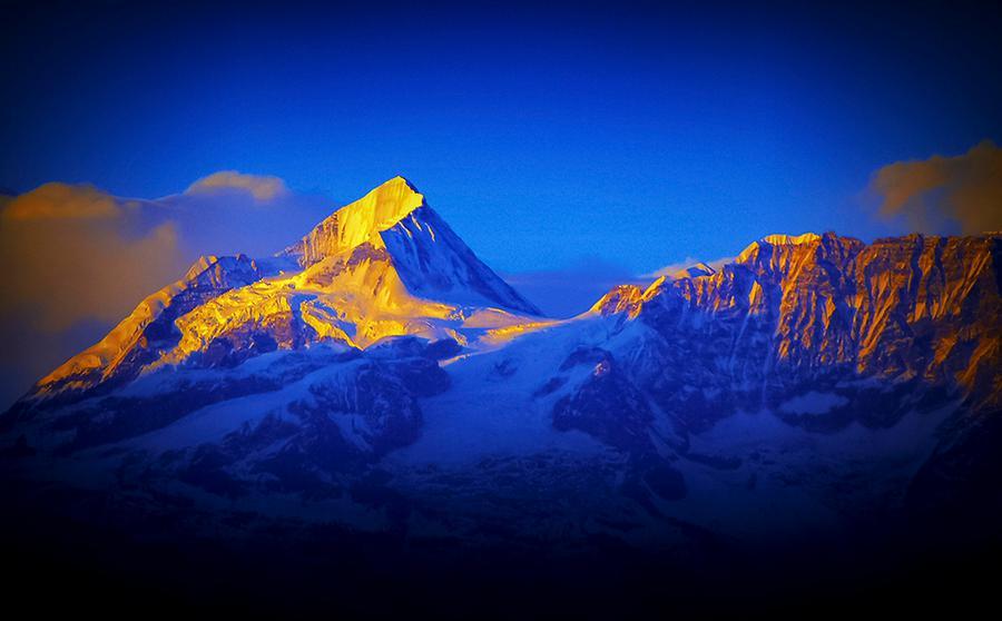 去尼泊尔旅游玩什么 (去尼泊尔旅游换什么钱)