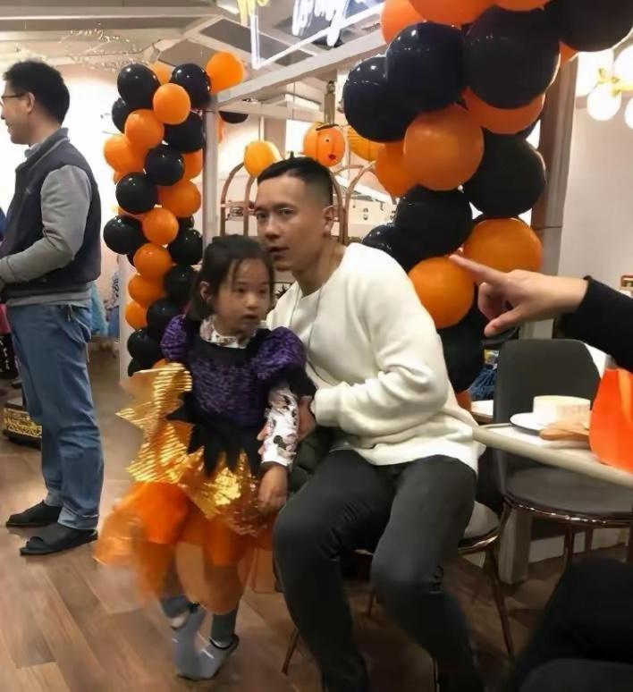 董璇离婚原因揭秘,董璇离婚原因找到了吗